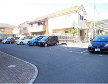 【駐車場】
