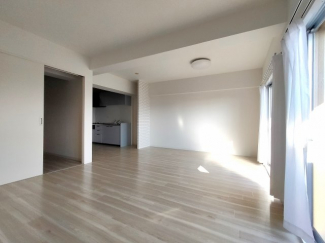 【居間・リビング】