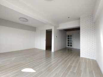 【居間・リビング】