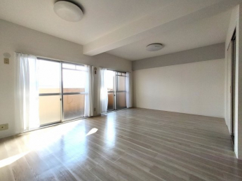 【居間・リビング】