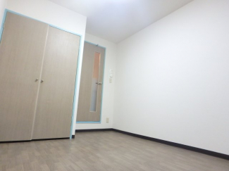 こちらの居間で趣味の時間をお楽しみください