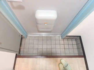 落ち着いた玄関です