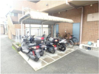 バイク置き場有