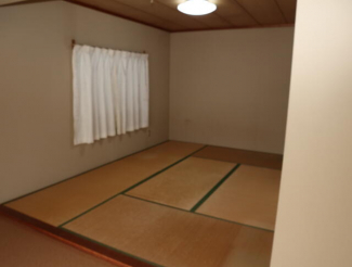 ２階６畳和室