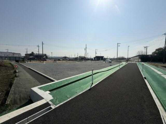 物件北側は三木鉄道跡地遊歩道