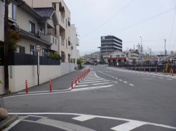 朝日八幡前バス停