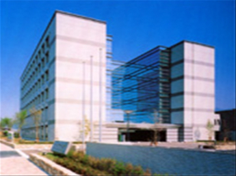 東温市役所 900m