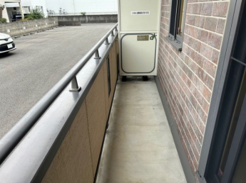 【バルコニー】