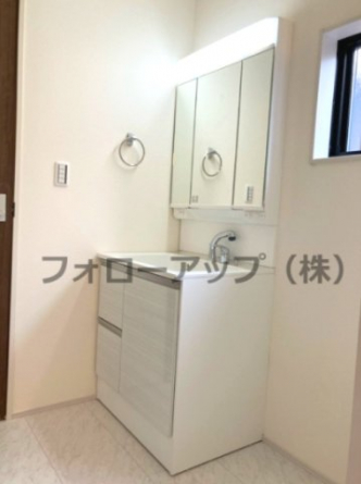 独立洗面台で身支度をすべて済ませてしまいましょう