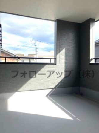 バルコニーからの眺めを楽しみながら食事をしませんか