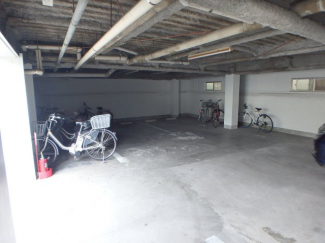 屋根付き駐輪場