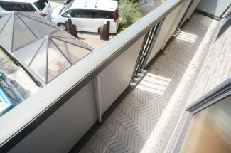 参考、同建物・反転間取りの号室