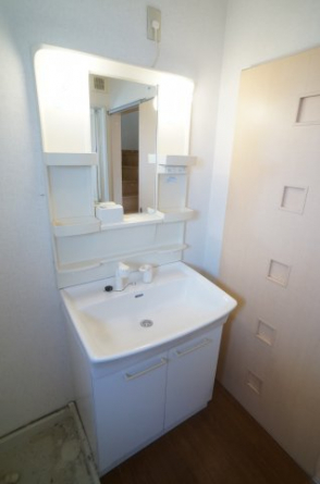 参考、同建物・反転間取りの号室