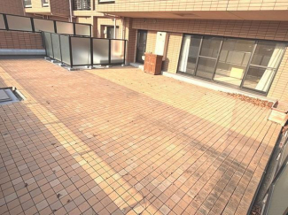 【バルコニー】