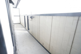 【バルコニー】