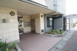 【エントランス】