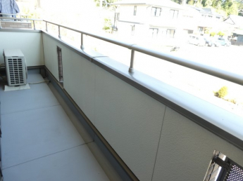 【バルコニー】