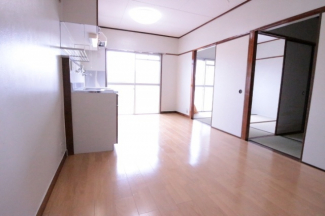 【居間・リビング】