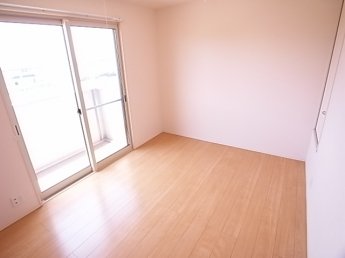 室内物干し付いています(*^^)v