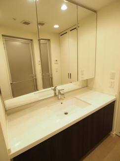 【独立洗面所】