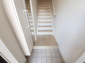 シンプルで使いやすい玄関です