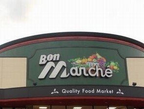 ボンマルシェまで710m