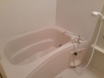 ゆったり過ごせるお風呂です