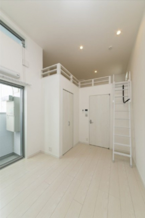 こちらの居間で趣味の時間をお楽しみください