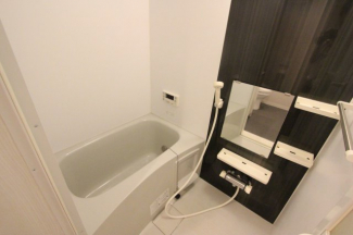 日々の疲れを癒すお風呂付です