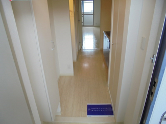 シンプルで使いやすい玄関です