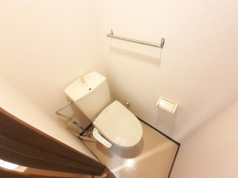 シンプルで使いやすいトイレです