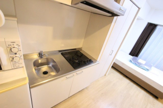 コンパクトなキッチンで掃除もラクラク