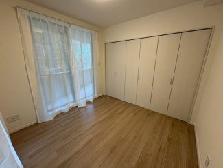 広々とした洋室です