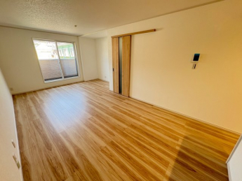 【居間・リビング】