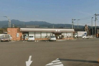 セブンイレブン北条片山店まで890m