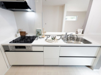 コンパクトなキッチンで掃除もラクラク