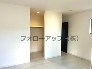 きれいな洋室です