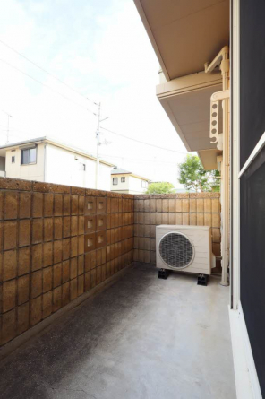 【バルコニー】
