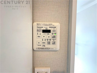 暖房機能があるため、冬場でも温かい浴室で入浴でき、乾燥機能があるため、水気を素早く取り除けます。また、換気機能があるため、湿気を素早く排出してカビや雑菌の発生を防ぐことができます。