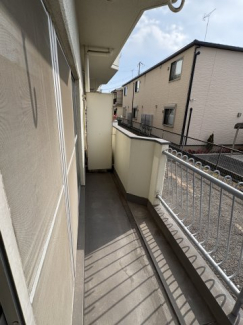 お洗濯にも便利なバルコニー付き