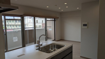 【居間・リビング】