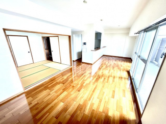 【居間・リビング】