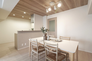 【居間・リビング】