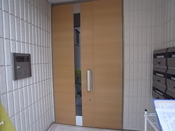 【エントランス】