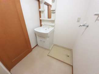 忙しい朝には欠かせない洗面所です