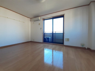 中はこのようになっています