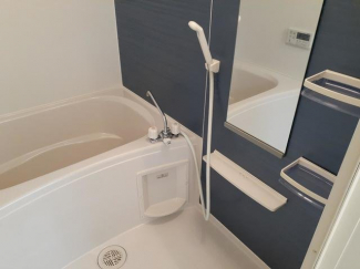 ゆったり過ごせるお風呂です