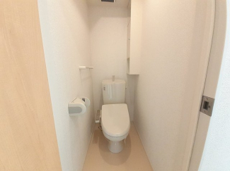 コンパクトで使いやすいトイレです