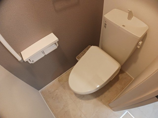 シンプルで使いやすいトイレです