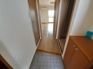 シンプルで使いやすい玄関です